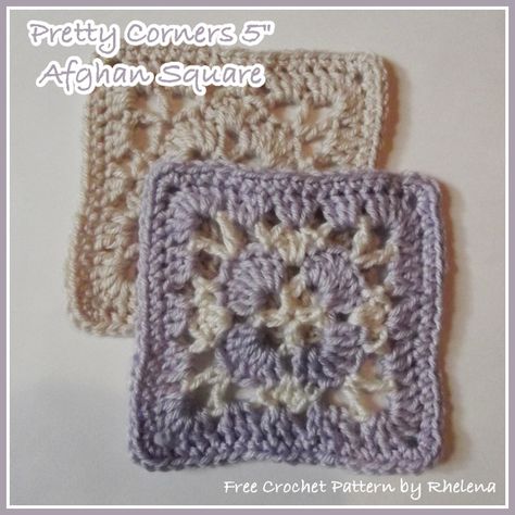 This is a quick and easy afghan square pattern. It's great for scrapbusting, and can be crocheted in one or more colors. I think it looks great if crocheted in two colors because it helps to bring out the lacy design. Crochet Square Pattern, Crocheted Squares, Sunburst Granny Square, Crochet Squares Afghan, Crochet Hack, Crochet Blocks, Manta Crochet, Crochet Square Patterns, Granny Squares Pattern