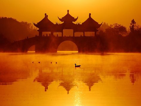 Yangzhou 2020: Best of Yangzhou, China Tourism - Tripadvisor Taizhou China, Yangzhou China, China Tourism, Asia Continent, Cool Optical Illusions, Yangzhou, Learning Graphic Design, Grand Canal, Suzhou