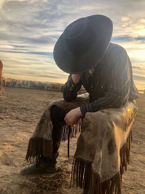 Person Wearing Cowboy Hat, Cowboy Editorial Fashion, Cowboy Hat Reference Drawing, Cowboy Portrait Photography, Western Clothing Men, Wild West Aesthetic Outfit, Cowboy Apocalypse, Dark Cowboy Aesthetic, Cowboy Aesthetic Outfit