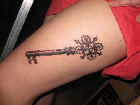 Someone partially beat me to it... Secret Garden Tattoo, Secret Garden Key, Secret Garden Quotes, Ben Smith, Garter Tattoo, Ankle Bracelet Tattoo, Garden Tattoos, Garden Tattoo, Key Tattoos