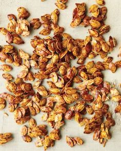 Honey and cinnamon; cumin and cayenne -- this crunchy snack is sweet, savory, spicy, and oh-so-satisfying. Seasoned Pumpkin Seeds, Healthy Fall Snacks, Spicy Pumpkin Seeds, Pumpkin Seeds Recipe, Pumpkin Seed Recipes, Fall Snacks, Toasted Pumpkin Seeds, Roasted Pumpkin Seeds, Spiced Pumpkin