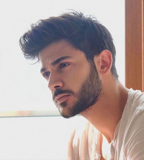 Mens Hairstyles With Beard, Beard Styles Short, Mustache Styles, Mens Hairstyles Thick Hair, Boys Dp, Men Haircut Styles, Man Photography, Men Photography, Corte De Cabelo Masculino