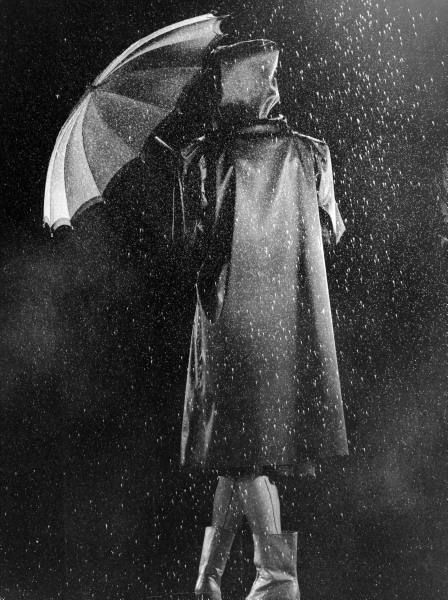 1943 Vintage Raincoat, Gjon Mili, Umbrella Fashion, Holding Umbrella, Under An Umbrella, Rain Mac, Classic Photography, Under My Umbrella, History Of Photography