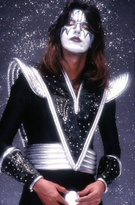 Mothers Studio New York City April 9 1976 Ace Frehley, Michael Jackson, Rock And Roll, Kiss, Tumblr, High Quality, White