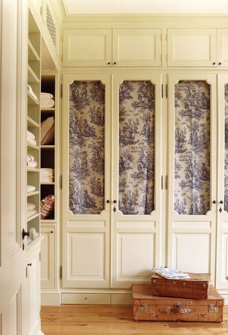 Traditional Architect, Dressing Room Closet, Wall Closet, Dream Closets, Closet Door, Bedroom Wardrobe, Built In Cabinets, Greenwich Village, Closet Designs