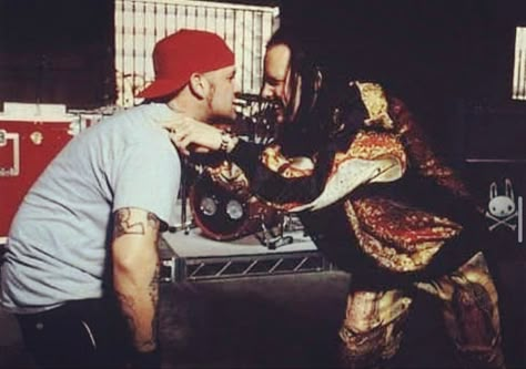 Fred Durst And Jonathan Davis, 2000s Rock Bands, Fred Durst, John Davis, Jonathan Davis, Limp Bizkit, All In The Family, Arte Sketchbook