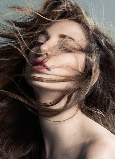 Flowy Hair, Windswept Hair, Wind Blown Hair, Hair In The Wind, Beauty Advertising, Hair Photography, Hair Flow, Photographer Advertising, Madrid Barcelona