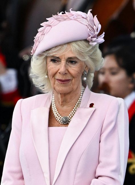 Royal Pearls of Remembrance for Queen Camilla and Princess Anne in Portsmouth and Normandy Royal Monarchy, Royal British Legion, Camilla Duchess Of Cornwall, The British Royal Family, Queen Consort, The Bling Ring, Queen Camilla, Camilla Parker Bowles, 80th Anniversary