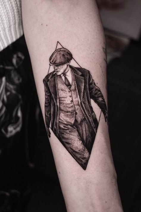 Pesky Blinder Tattoo, Thomas Shelby Tattoo Ideas, Tom Shelby Tattoo, Tommy Shelby Tattoo Ideas, Thomas Shelby Tattoo Design, Pesky Blinders Tattoo, Peaky Blinders Tattoo Design, Peaky Blinders Tattoo Ideas, Tommy Shelby Tattoo