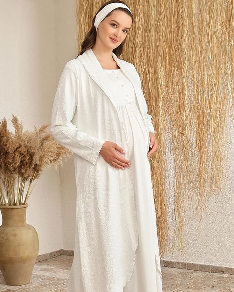 “You will feel the entirety with the lace and long nightgown inside the robe made of jacquard fabric.” Lace Maternity & Nursing Nightgown With Jacquard Robe Ecru - 4413 ✨Hair band gift✨ 3 Colors: Powder - Blue - Ecru Sizes: M - L - XL Product code: 4413 #biggshopy #mother #maternity #pregnant #pregnancy #postpartum #nursing #nightgown #robe #breastfeeding #schwangerschaft #grossesse #enceinte #incinta #nursingclothes #breastfeedingclothes #sale #matching #newmom #newborn #newbornbaby #moms... Postpartum Nursing, Nursing Nightgown, Nightgown Robe, Long Nightgown, Breastfeeding Clothes, Nursing Clothes, Maternity Nursing, Jacquard Fabric, Powder Blue