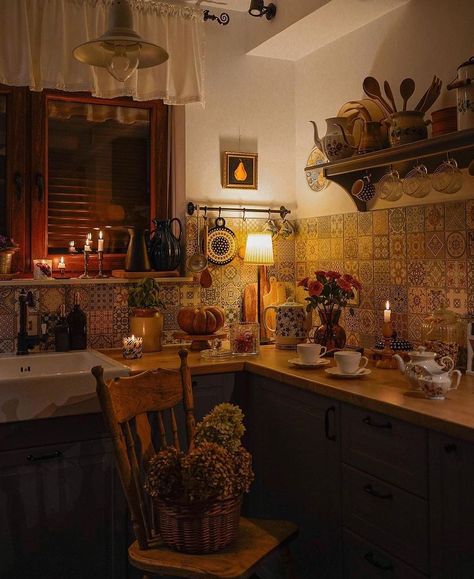 Witchy Kitchen Decor, Dream Home Ideas, Witchy Kitchen, Magic Moments, Aesthetic Kitchen, Cozy Kitchen, Aesthetic Ideas, Dream Apartment, Dream House Interior