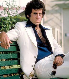 Paul Michael Glaser! Everybody loved Hutchinson, but Starsky was the man! Cops Tv Show, Paul Michael Glaser, Starsky And Hutch, David Soul, Men Actors, Detective Shows, Starsky & Hutch, Cop Show, He Is Mine