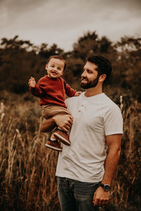 Father’s Day Portrait, Daddy And Baby Photo Shoot, Daddy And Son Photo Shoot, Fatherhood Photoshoot, Dad And Toddler Photography, Father Day Photoshoot Ideas, Daddy And Me Photo Shoot Mini Sessions, Dad And Baby Photoshoot, Father And Son Poses