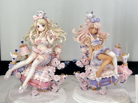 Garage Kits Figures, Anime Figurines Aesthetic, Pink Figures, Cute Anime Figures, Kawaii Figures, Cute Figures, Cute Figurine, Anime Figurine, Pose Dolls