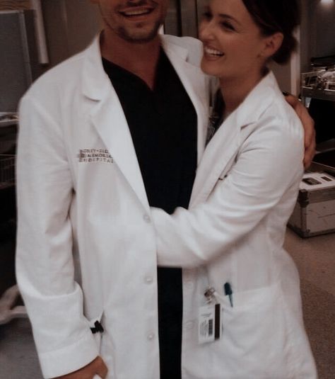 Medical Couple Aesthetic, Science Couple Aesthetic, Doctor Boyfriend Aesthetic, Doctor And Engineer Couple, Doctor Husband Aesthetic, Healthcare Couple, Doctors Love Couple, Dentist Couple, Medical Couple