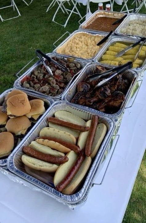 Quick and easy set up for summer parties! 60th Bbq Party Ideas, Cookout Set Up, Barbecue Set Up, Hot Dog Station Birthday Parties, Bachelorette Weekend Food Ideas, Pool Party Food For Adults, Burger And Hot Dog Bar Party Ideas, Cookout Food Ideas Backyard Parties, Family Bbq Aesthetic