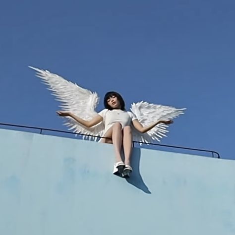 Leap Of Faith Aesthetic, Angel Aesthetic Photoshoot, Lexie Liu The Happy Star, Lexie Liu Aesthetic, Lexie Liu Icon, Ethereal Aesthetic Photoshoot, Lexi Liu, Angel Pose, Virtual Angel