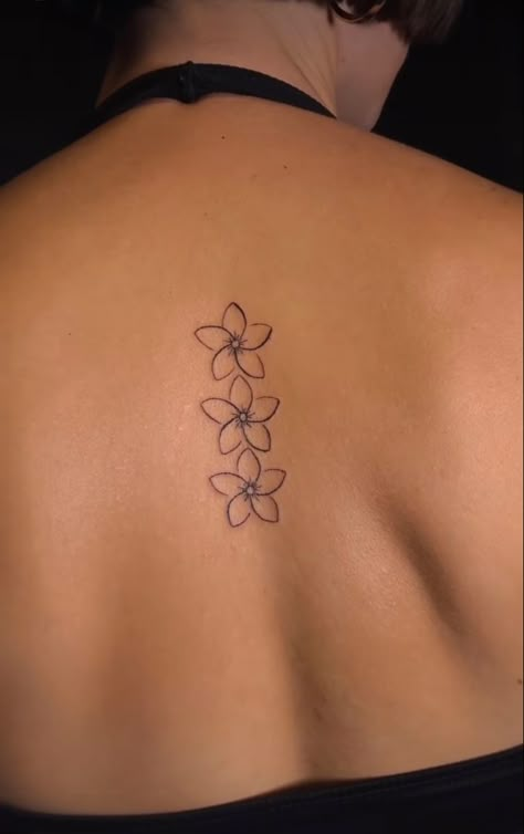 Down Back Tattoo, Tattoo For Sister, Frangipani Tattoo, Bali Tattoo, Henna Style Tattoos, Cute Tats, Ocean Tattoos, Small Girl Tattoos, Small Pretty Tattoos