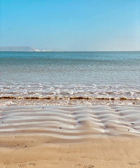 Dorset Beach, Weymouth Beach, Gabrielle Aplin, Weymouth Dorset, Dorset England, Seaside Beach, Hermit Crab, Beach Travel, Sociology