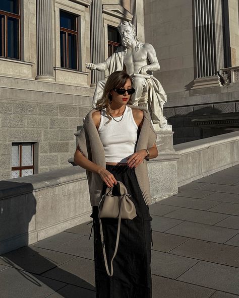 @polene_paris @pavli_ostrolucka minimal capsule wardrobe, fall essentials , street style, cargo maxi skirt, polene bag, outfit inspo, ootd, parisian chic Taupe Bag Outfit Summer, Polene Taupe Bag, Polene Numero Neuf Bag Outfit, Polene Numero Neuf Mini Outfit, Polene Neuf Outfits, Polene Outfit, Taupe Bag Outfit, Big Bag Outfit, Polene Beri