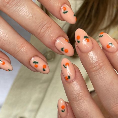 Fruit Biab Nails, Orange Slice Nail Art, Nail Art Oranges, Nails Biab Art, Orange Biab Nails, Fruit On Nails, Oranges On Nails, Orange Nails Fruit, Easy Fruit Nails