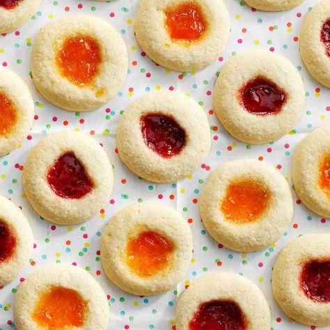 Cookies With Jam, Drop Sugar Cookies, Spritz Cookie Recipe, Christmas Cookie Recipes Holiday, Holidays Recipes, Xmas Baking, Patty Cake, Jelly Cookies, Christmas Meal