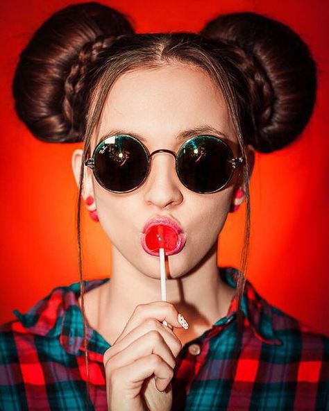 Girl wearing sunglasses & holding a red lollipop Candy Photoshoot, Self Photography, 강아지 그림, Self Portrait Photography, Creative Portrait Photography, Face Photography, Model Poses Photography, Portrait Photography Poses, Foto Poses