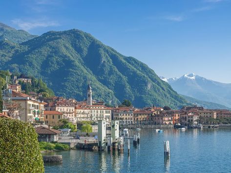 22 of the Best Cities to Visit in Italy Lac Como, Comer See, Italian Lakes, Lake Como Italy, Regions Of Italy, U Bahn, Como Italy, Voyage Europe, Visit Italy