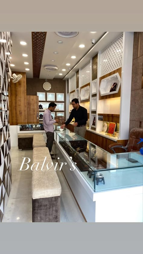 Jwellery Shops Interior, Jewellery Shop Wall Design, Pvc Ceiling Design For Jewellery Shop, Jewellery Shop Ceiling Design, Modern Jewelry Store Interior Design, Small Gold Shop Interior Design, Small Jewelry Shop Interior Design, Small Jewellery Shop Design, Jewellery Showroom Interior Design