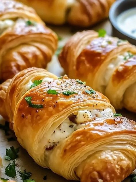 Health meal, low carbs meals, keto meal Crescent Roll Meals Dinners, Crescent Roll Pastries, Croissant Dinner Ideas, Chicken Stuffed Crescent Rolls Recipe, Chicken Cresent Roll Dinner Recipe, Crescent Roll Rings Recipes, Chicken Pillows Crescent Rolls, Crescent Sheet Recipes Dinners, Baked Chicken Stuffed Crescent Rolls