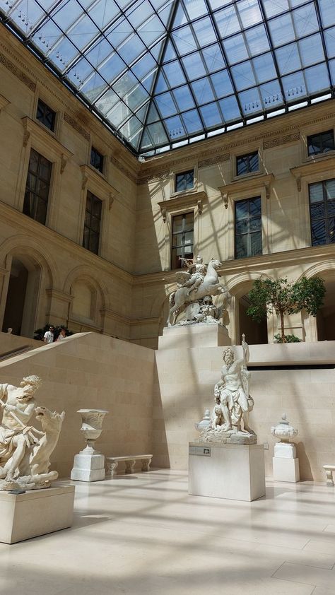 Paris, Louvre, aestehtic, Paris aesthetic, art, art Aestehtic, summer, summer aesthtetic, paris, Louvre aesthetic Louvre Aesthetic, Paris In The Fall, Paris Louvre, Paris Rooftops, Museum Photography, Paris Dream, France Aesthetic, Parisian Vibes, Parisian Life