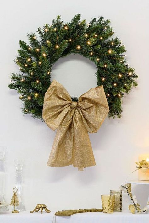 I’m keeping it natural this year so I’ve been looking for neutral Christmas decor, and these front door Christmas wreaths were super helpful. They show you a ton of options, some of them are even easy diy Christmas wreaths! Funny Christmas Ornaments, Gold Christmas Decorations, Xmas Wreaths, Crochet Christmas Ornaments, Easy Christmas Diy, Christmas Door Decorations, Magical Christmas, Christmas Wreaths Diy, Christmas Door