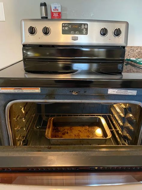 Steam Clean Oven, Clean Oven With Vinegar, Clean Your Oven, Self Cleaning Ovens, Hot Cheese, Oven Cleaner, Steam Oven, Vinegar Cleaning, Tidy Kitchen