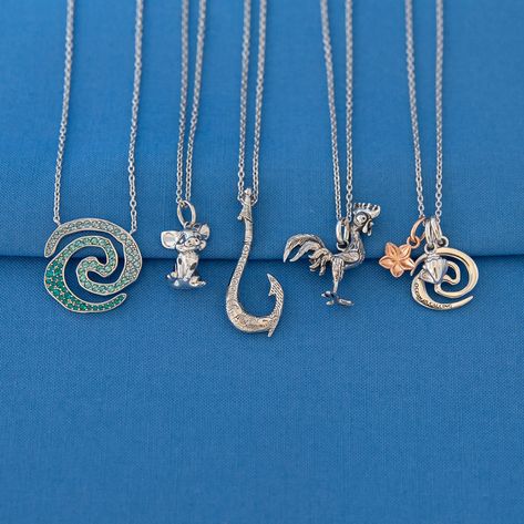 Moana Jewelry, Moana Accessories, Moana Necklace, Disney Princess Jewelry, Princess Jewelry, Wave Necklace, Pretty Jewelry Necklaces, Disney Moana, Disney Collage