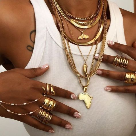 Gold Jewelry On Black Skin Girl, Paigey Cakey, Happy Juneteenth, Necklaces And Rings, Dope Jewelry Accessories, Luxe Jewelry, Gold Aesthetic, Jewellery Inspiration, Dope Jewelry