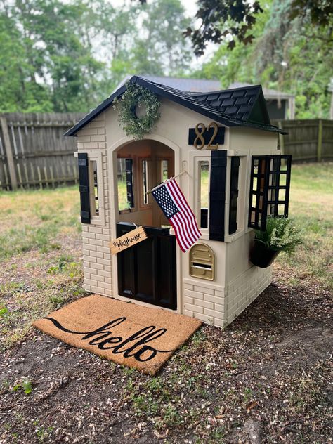 Little Tykes Makeovers, Lil Tikes Playhouse Makeover, Painted Little Tikes Playhouse, Toddler Playhouse Makeover, Little Tikes Cottage Makeover, Little Tikes Cape Cottage Makeover, Upcycle Playhouse, Little Tikes House Makeover, Playhouse Makeover Little Tikes