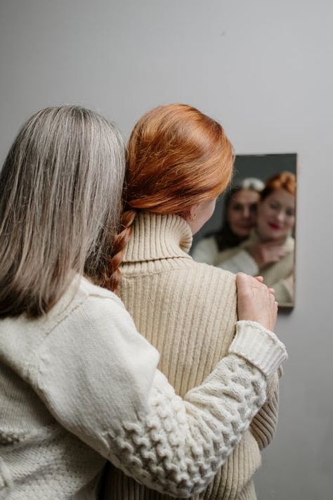 MOM & DAUGHTER · Pexels Grandmother Granddaughter Photography, Mom Birthday Card Ideas, Generation Photos, Mother Daughter Photography Poses, Mom Daughter Photography, Mom Birthday Card, Mother Daughter Photoshoot, Grandmother Granddaughter, Pose Portrait