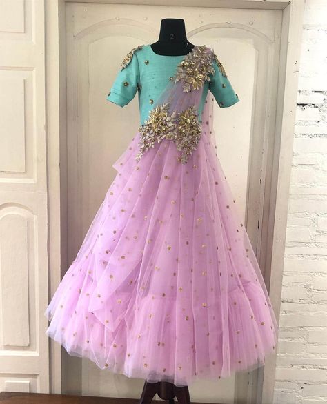 Blue Blouse Designs, Short Frocks, Gown Party Wear, Kids Blouse Designs, Kids Lehenga, Kids Blouse, Blouse Design Images, Sari Dress, Kids Designer Dresses