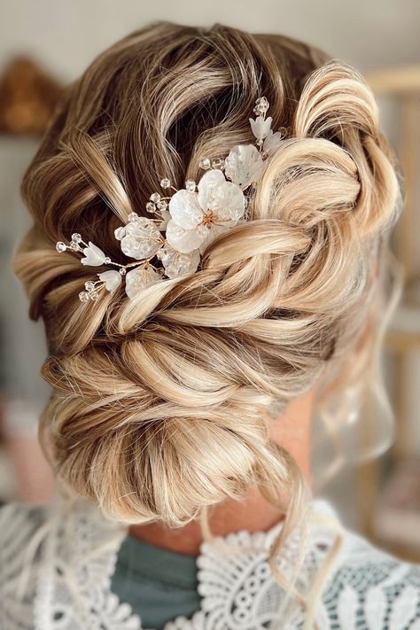 Mallorca Comb – Jay Kay Braids and Bridal Braided Chignon Wedding, Boho Wedding Updo, Up Do Wedding Hair, Wedding Hairstyles Boho, Beach Bridal Hair, Elegant Wedding Hairstyles, Hairstyle Prom, Curled Hairstyles For Medium Hair, Jay Kay