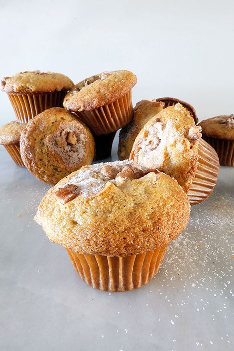 Nutmeg Muffins, Sour Cream Muffins, Different Nuts, Cheesy Mac, Fluffy Cupcakes, Cheesy Mac And Cheese, Homemade Buttermilk, Homemade Condiments, Muffin Pans