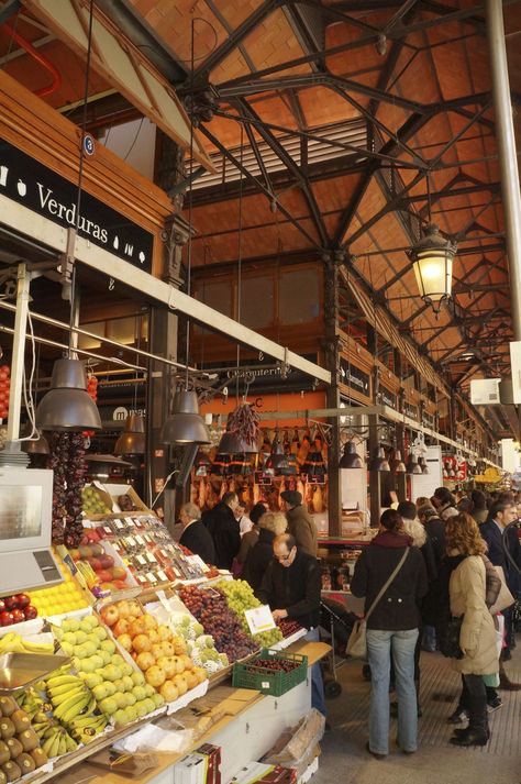 San Miguel Market, Madrid San Miguel Market Madrid, Meat Store Design, Mercado San Miguel Madrid, Study Abroad Madrid, Meat For A Crowd, Madrid Market, Meat Design, San Miguel Market, Madrid Aesthetic