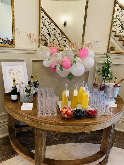 Waffles And Mimosas Party, Dollar Tree Mimosa Bar, Mimosa Bar Set Up Bridal Shower Ideas, Mimosa Set Up, Small Mimosa Bar, Mimosa Bar Decorations, Brunch And Mimosas Party, Bridal Mimosa Bar, Brunch And Bubbly Bridal Shower Decor Table Settings