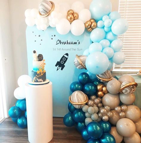 Boho Space Party, Birthday Party Paper Decorations, First Birthday Party Favor, Wild Birthday Party, Boys First Birthday Party Ideas, Baby Birthday Decorations, Boys 1st Birthday Party Ideas, Astronaut Birthday, Baby Birthday Themes