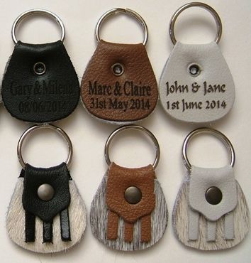 Scottish Sporran Personalized Wedding Key Rings (30) - Click Image to Close Scottish Themed Wedding, Rustic Scottish Wedding, Scottish Wedding Favours Ideas, Tartan Wedding Favours, Scottish Wedding Favours, Scottish Tablet Wedding Favours, Scottish Wedding Ideas, Scottish Handfasting, Robbie Burns Day