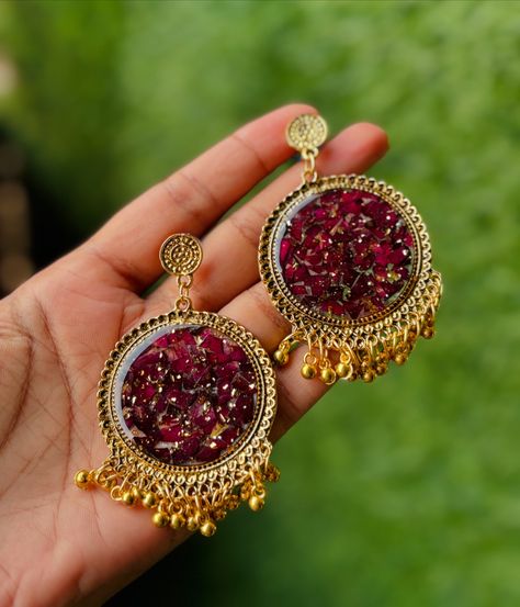 Customised resin jhumka😍 Made with real dried rose🌹 DM to customise🥰 (art, artist, flower preservation) #resinart #resinartist #flowerpreservation #fyp #instagram #jhumkas #gift Rose Resin Art, Resin Jhumka, Rose Preserved In Resin, Rose Preservation, Diy Resin Keychain, Jhumka Designs, Flower Preservation, Resin Keychain, Flower Resin