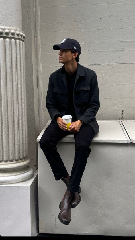 Mens Outfits Casual Classy, Black Outfit Men Street Fashion, Men Classy Outfits, Chelsea Boots Outfit, Spiritual Fashion, Blazers Black, Black Outfit Men, Herren Style, Classy Outfits Men