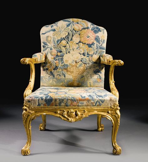 chair ||| sotheby's circa 1775 Thomas Chippendale, Victorian Sofa, Antique French Furniture, English Furniture, French Chairs, Country Furniture, Beautiful Chair, French Furniture, A Paris