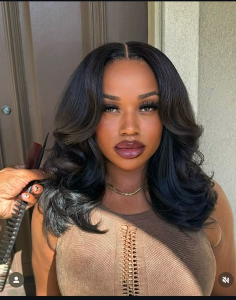 Curly Layers Black Women, Layered Shoulder Length Hair Black Women, Curled Bob Black Women Middle Part, Shoulder Length Bombshell Hair, Simple Wigs For Black Women, Short Haircut With Bangs Black Women, Chic Hairstyles Black Women, Collarbone Length Hair Black Women, Short Hair Curls Black Women