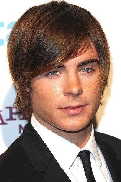 Men With Straight Hair, Zac Efron Hair, Young Mens Hairstyles, Hairstyles For Teenage Guys, Fine Hair Men, 2000s Hairstyles, Young Men Haircuts, Baby Haircut, Men's Cuts