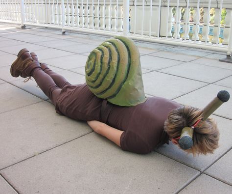 I wanted to be a snail for Halloween (I love invertebrates!) but all the designs I saw online looked, uh, less than stellar. So, my crafty bf and I came up with our own, low budget but fancy-looking snail shell design. This instructable is good for getting ideas, but doesn't need to be followed letter by letter! Animal Costumes Women, Animal Costumes Diy, Snail Costume, Delicious Halloween Treats, Bug Costume, Animal Dress Up, Hallowen Ideas, Animal Costumes, Halloween Contest